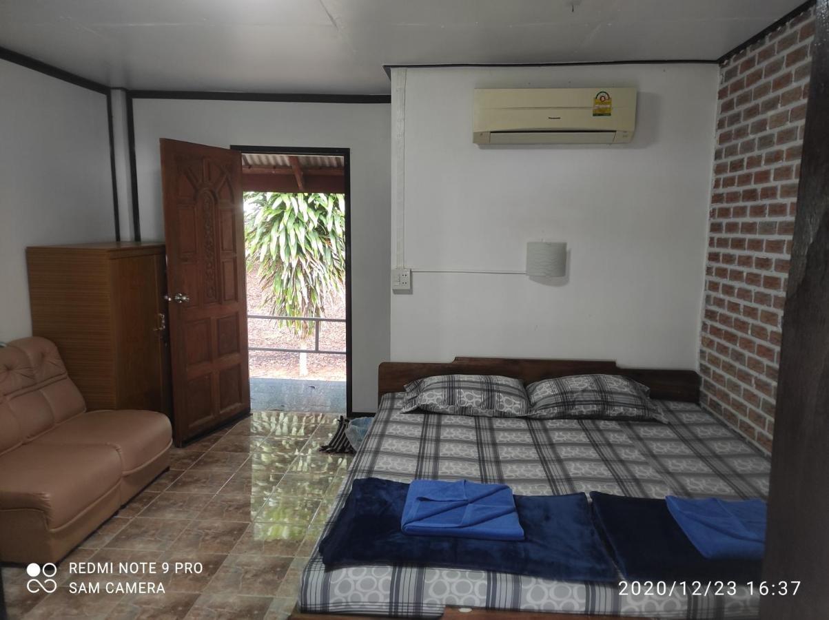 Sukorn Andaman Beach Resort Ko Sukon Extérieur photo