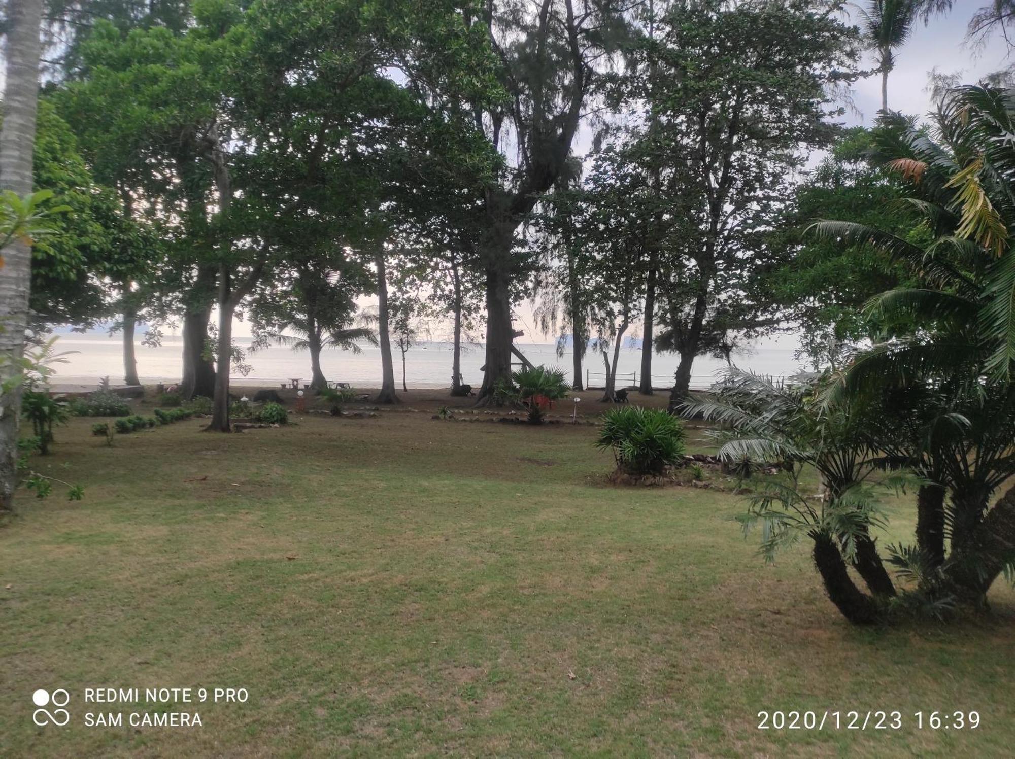Sukorn Andaman Beach Resort Ko Sukon Extérieur photo