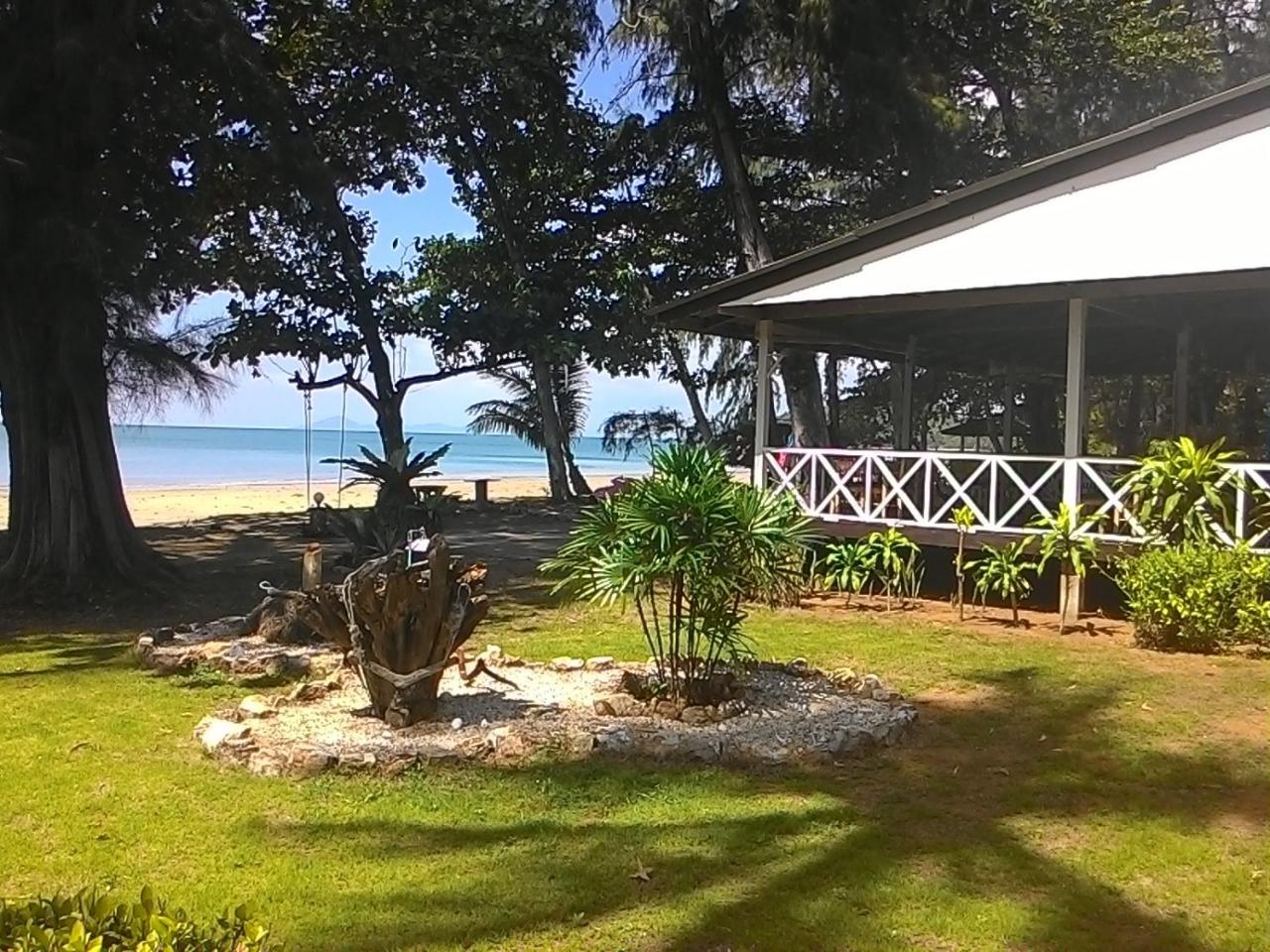 Sukorn Andaman Beach Resort Ko Sukon Extérieur photo